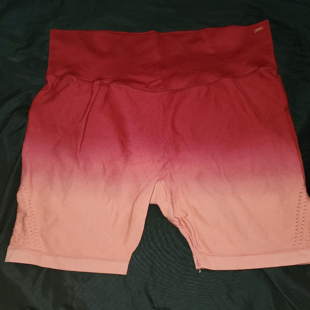 Seamless shorts